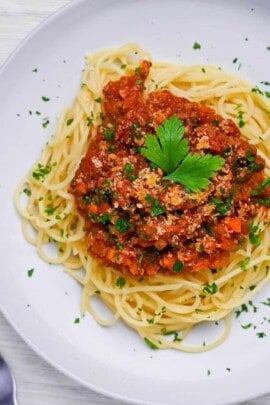 spaghetti meat sauce thumbnail