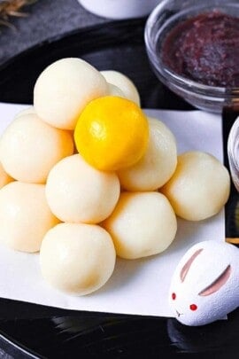 Tsukimi dango moon viewing dumplings thumbnail